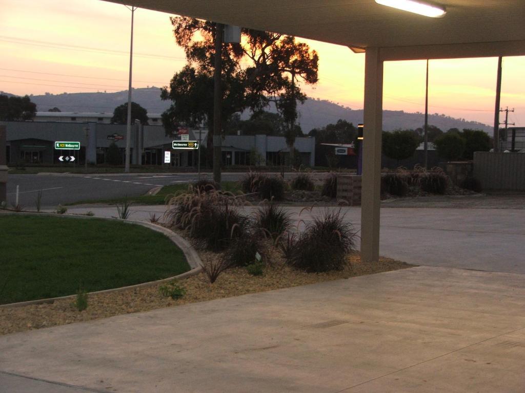 Murray Valley Motel Wodonga Esterno foto