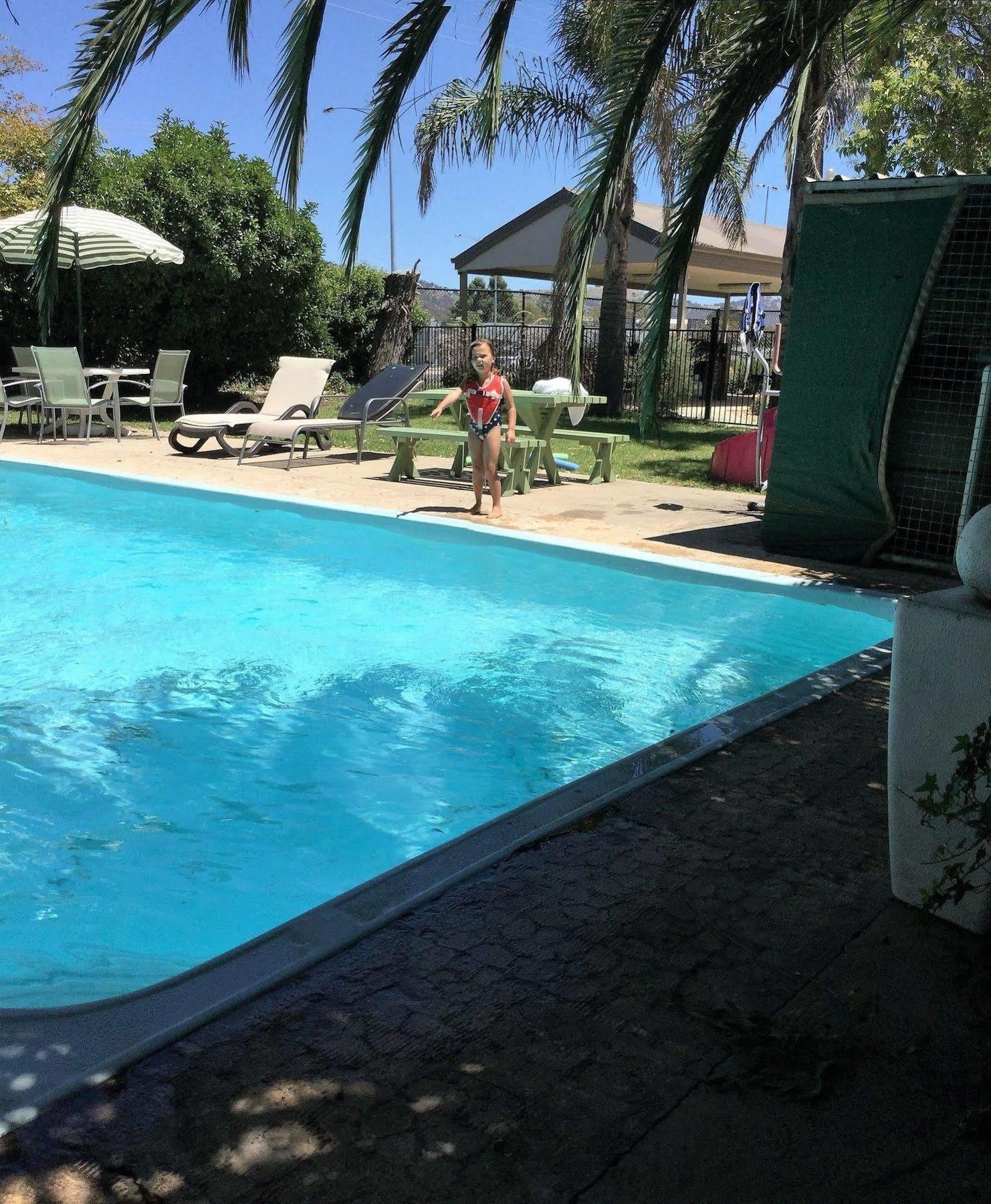 Murray Valley Motel Wodonga Esterno foto